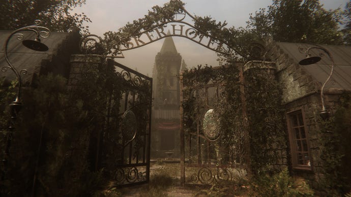 The gated entrance to a gothic-style building in the horror game Maid of Sker.